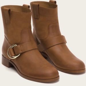 8.5 FRYE RICKI RING STRAP BOOT IN COGNAC